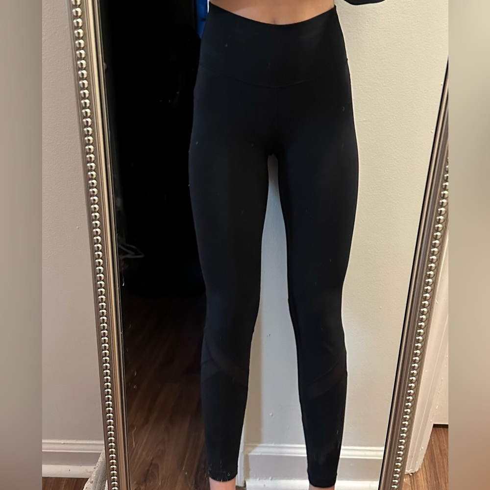 Black leggings w design